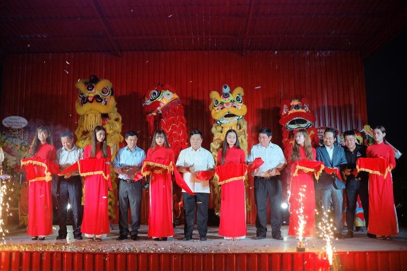 Jam Swanpark đón hơn 30000 lượt khách vào dịp khai trương 12 khai truong cho dem jam swanpark