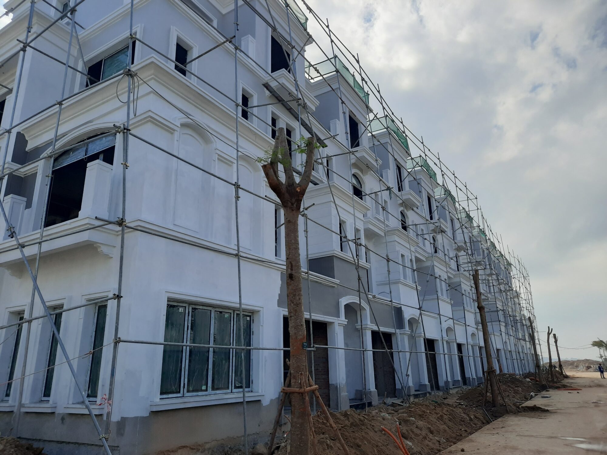 Cập nhật tiến độ thi công dự án Grand Bay Townhouse 33 thuc te grand bay townhouse1 10
