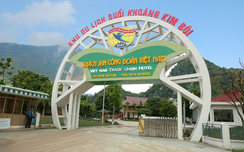 khach san cong doan kim boi hoa binh