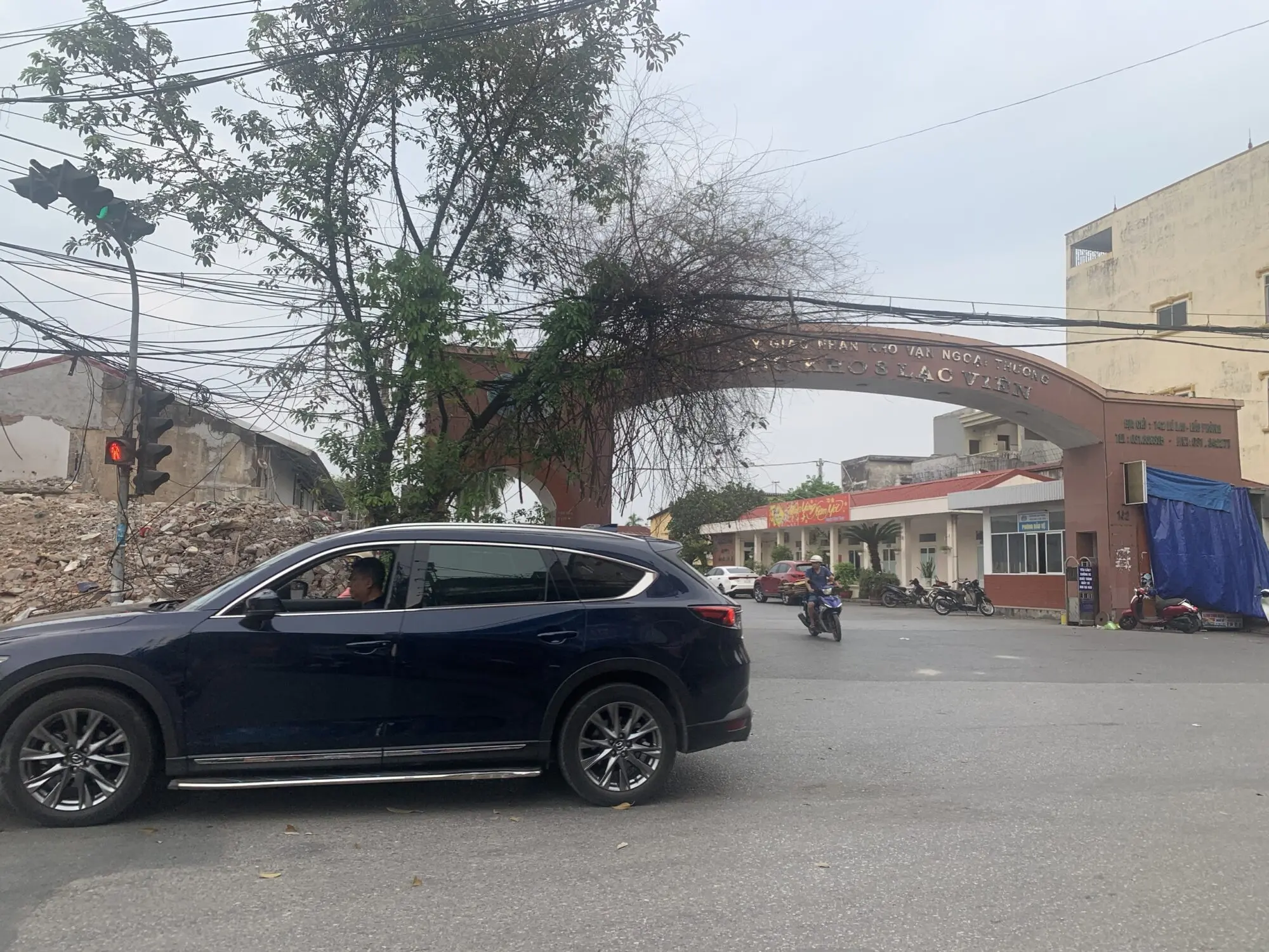 Tiến độ hoàn thiện gpmb khu 2 khu nhà ở xã hội tổng kho 3 Lạc Viên.GPMB thi công Cầu Nguyễn Trãi trong tháng 6/2023
